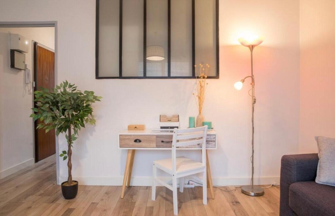 Charmant Appartement T1 Mâcon Екстериор снимка